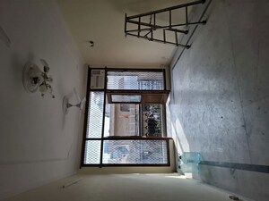 Room in 3 BHK Builder Floor at Greater Kailash I – for Rent