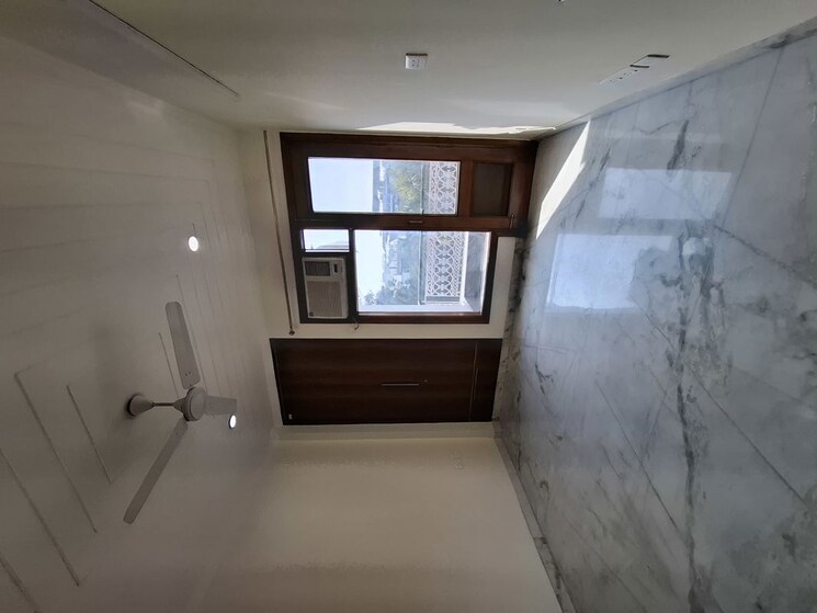 Room, nehru enclave 4 Bedroom 1800 Sq.Ft. Builder Floor In Nehru Enclave Delhi 9918592