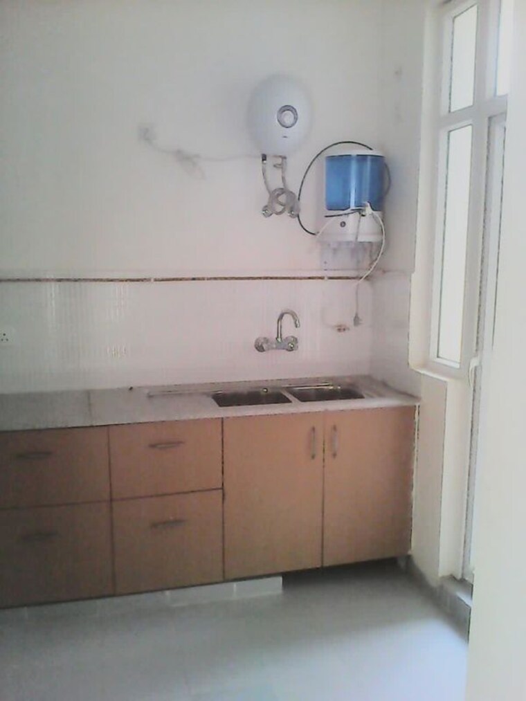 Bathroom, gomti nagar 3 Bedroom 1750 Sq.Ft. Apartment In Gomti Nagar Lucknow 9918602