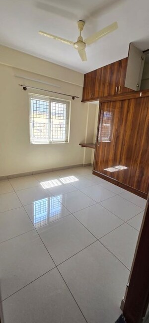 Room in 1 BHK Apartment at Mahadevpura – for Rent