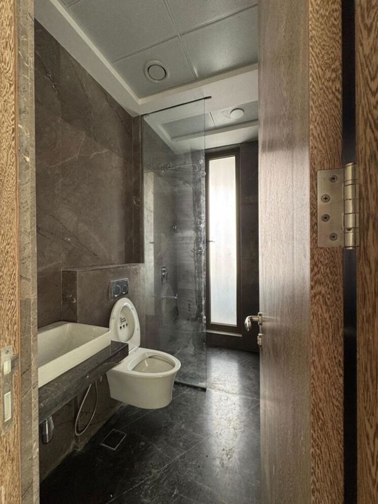 Bathroom, prestige-jasdan-classic 2 Bedroom 875 Sq.Ft. Apartment In Mahalaxmi Mumbai 9918636