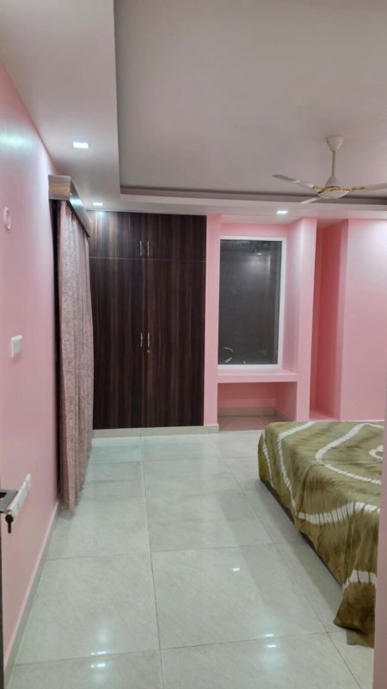Bedroom, gomti nagar 3.5 Bedroom 2350 Sq.Ft. Apartment In Gomti Nagar Lucknow 9918652