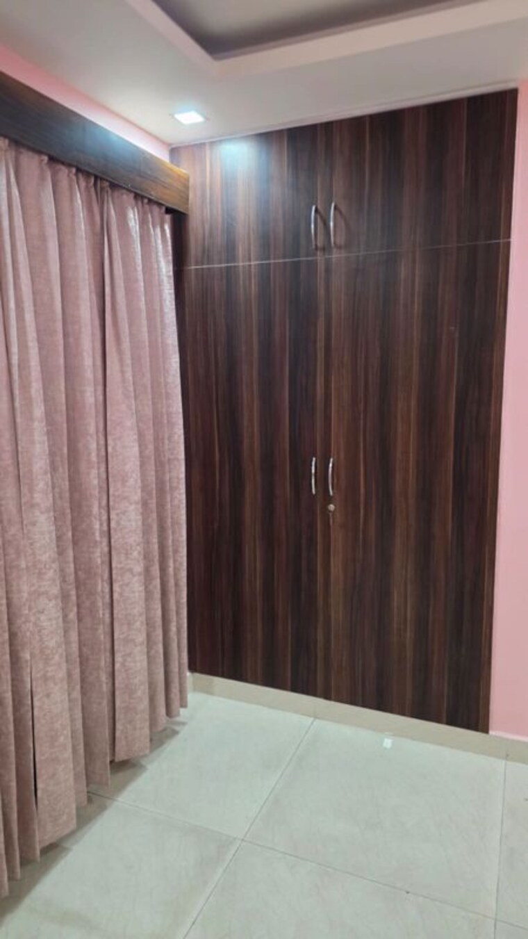Bedroom, gomti nagar 3.5 Bedroom 2350 Sq.Ft. Apartment In Gomti Nagar Lucknow 9918652