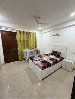 3.5 BHK + Study Room Builder Floor For Sale in Sector 57