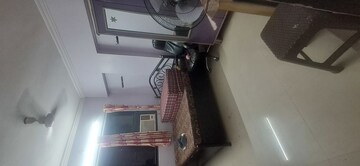 Furnished Amenities in 2 BHK Apartment at HDIL Dheeraj Diamond, Malad West – for Rent