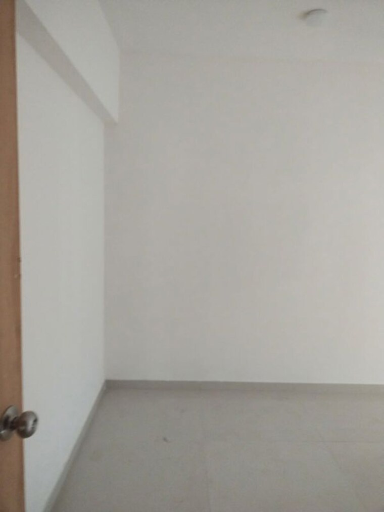 Room, ghatkopar east 2 Bedroom 620 Sq.Ft. Apartment In Ghatkopar East Mumbai 9918665