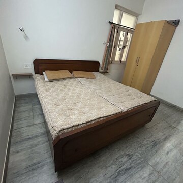 Bedroom in 1 BHK Builder Floor at South Extension I – for Rent