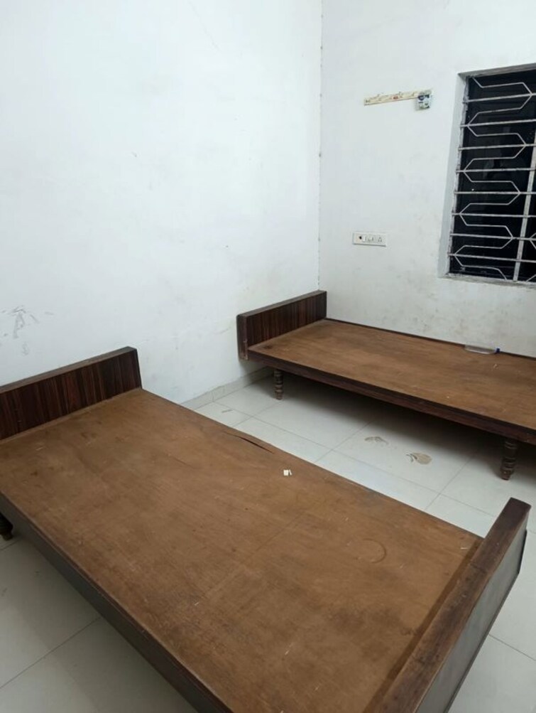 Kitchen, satellite 1 Bedroom 900 Sq.Ft. Apartment In Satellite Ahmedabad 9918666