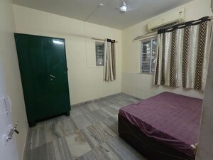 Bedroom in 2 BHK Apartment at Evershine CHS Malad, Malad West – for Rent
