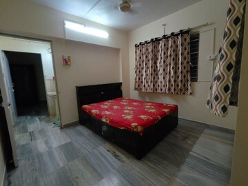 Bedroom in 2 BHK Apartment at Evershine CHS Malad, Malad West – for Rent