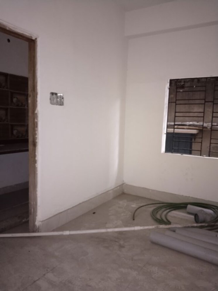 Room, lake town 2 Bedroom 550 Sq.Ft. Apartment In Lake Town Kolkata 9918701
