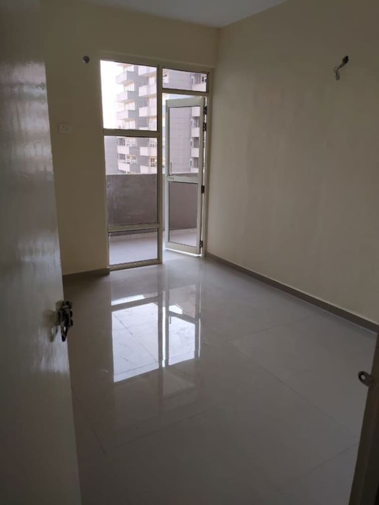 Room, pyramid-pride 2 Bedroom 698 Sq.Ft. Apartment In Sector 76 Gurgaon 9918708