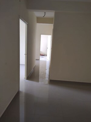 Room in 2 BHK Apartment at Pyramid Pride, Sector 76 – for Rent