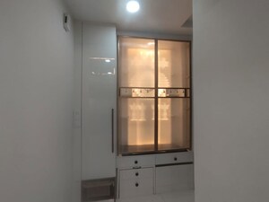 Room in 3 BHK Apartment at Rajapushpa Provincia, Narsingi – for Rent