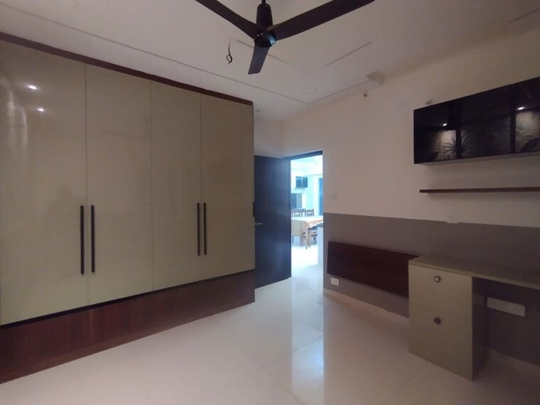 Room, rajapushpa-provincia 3 Bedroom 1715 Sq.Ft. Apartment In Narsingi Hyderabad 9918727