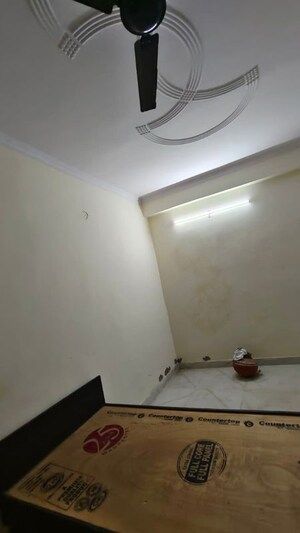 Room in 2.5 BHK Builder Floor at New Ashok Nagar – for Rent