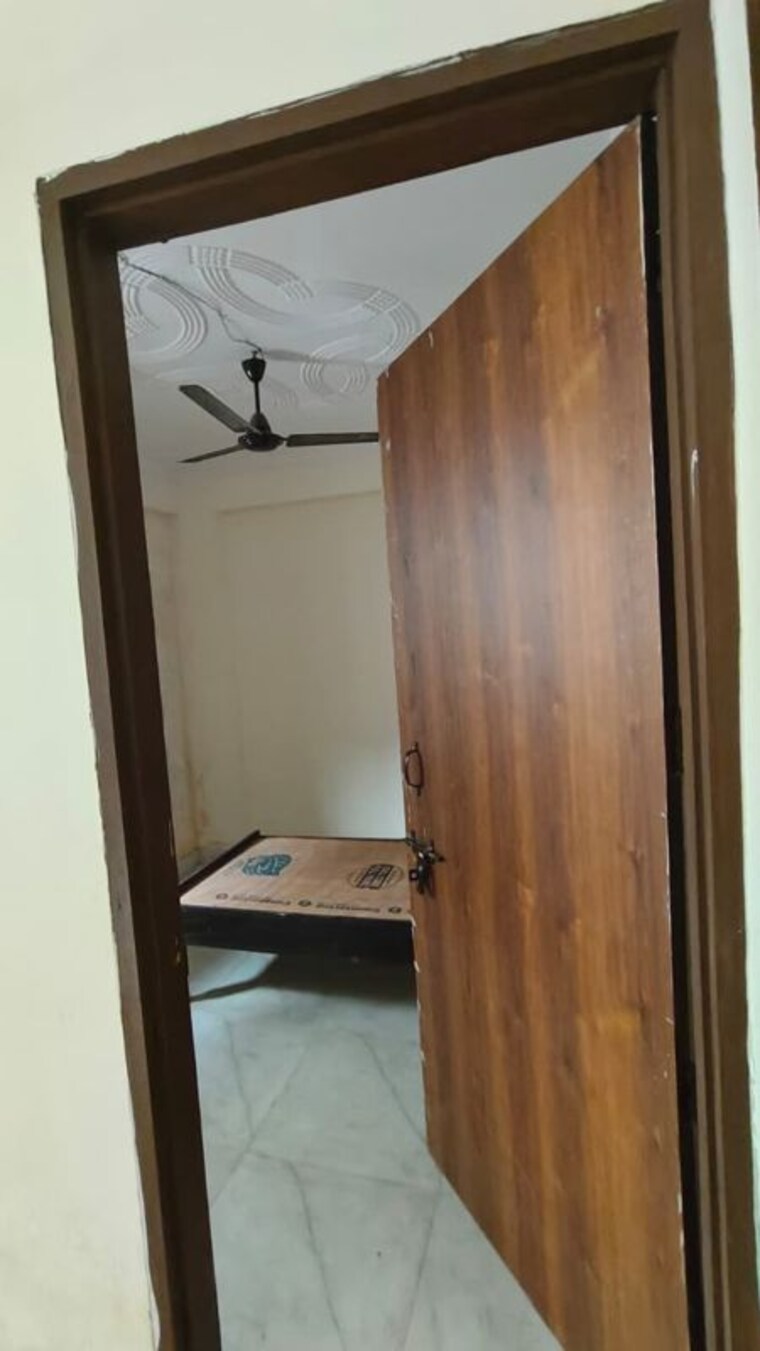 Master Bedroom, new ashok nagar 2.5 Bedroom 700 Sq.Ft. Builder Floor In New Ashok Nagar Delhi 9918743