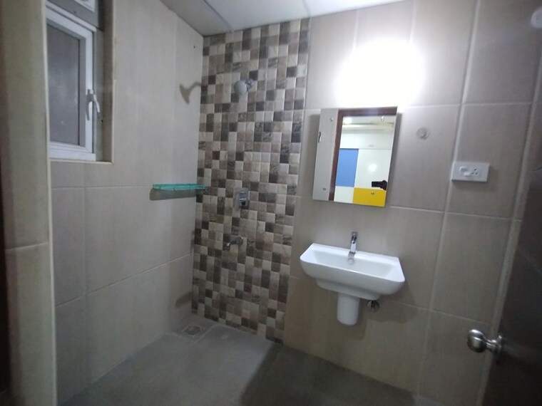 Bathroom, aparna-sarovar 3 Bedroom 1800 Sq.Ft. Apartment In Nallagandla Hyderabad 9918746