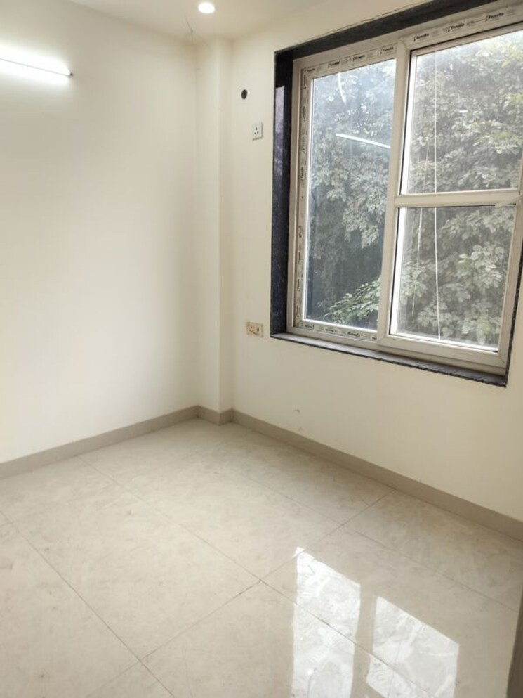 Room, sector 6 dwarka 3 Bedroom 1550 Sq.Ft. Apartment In Sector 6 Dwarka Delhi 9918753