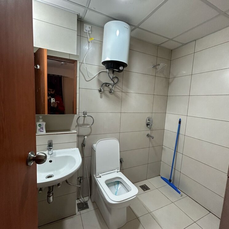 Bathroom, tata-eureka-park 2 Bedroom 1100 Sq.Ft. Apartment In Sector 150 Noida 9918785