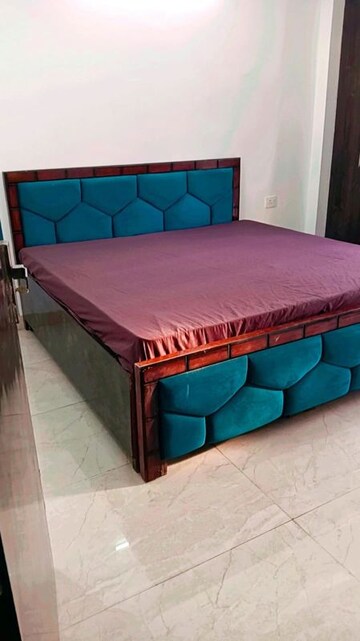 Bedroom in 3 BHK Builder Floor at Sector 50 – for Rent