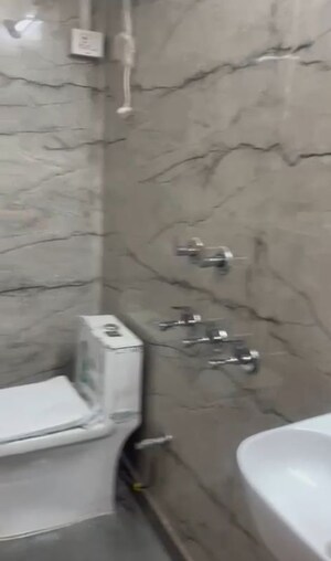 Bathroom in 1 BHK Builder Floor at Patel Nagar – for Rent