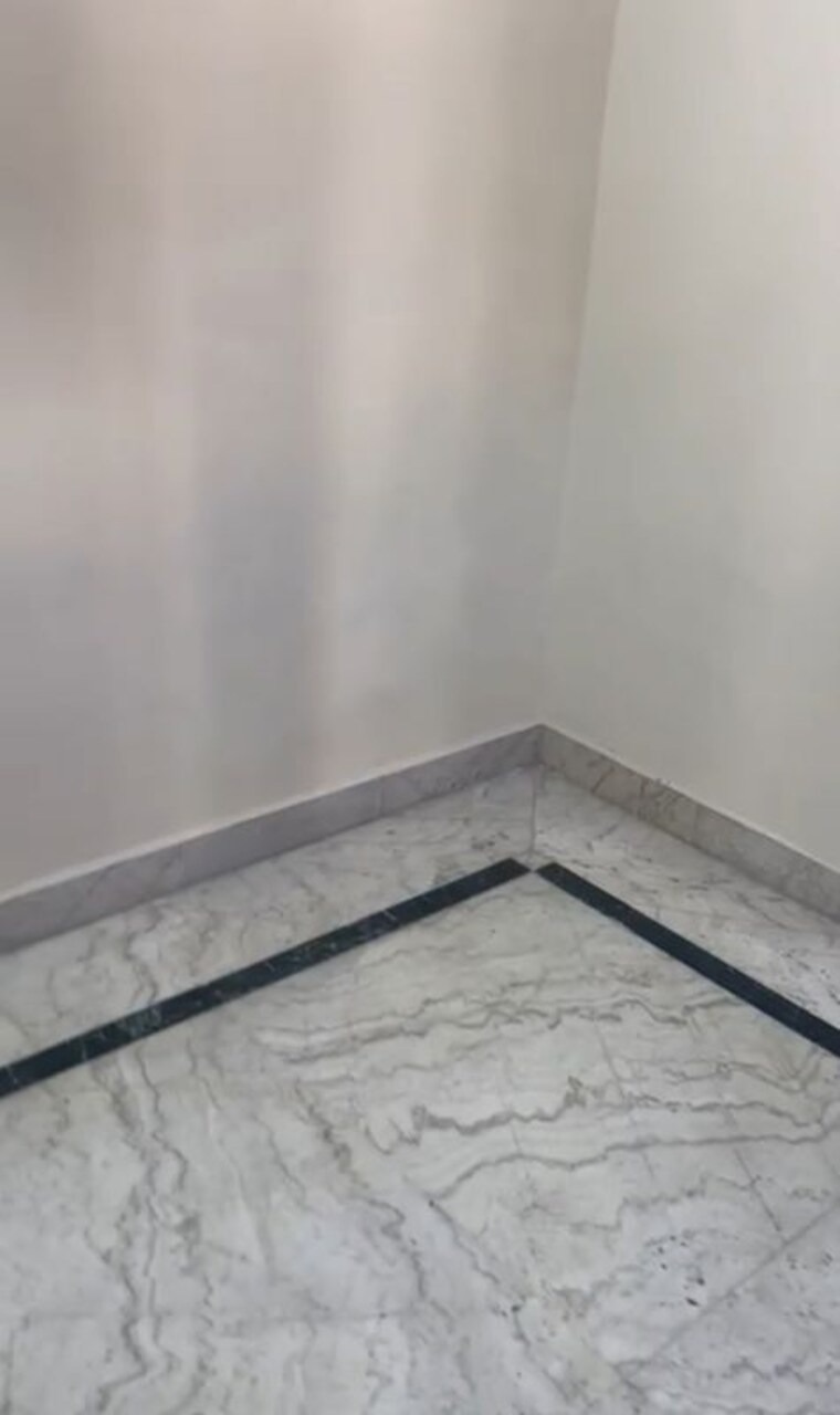 Room, patel nagar 1 Bedroom 400 Sq.Ft. Builder Floor In Patel Nagar Delhi 9918792