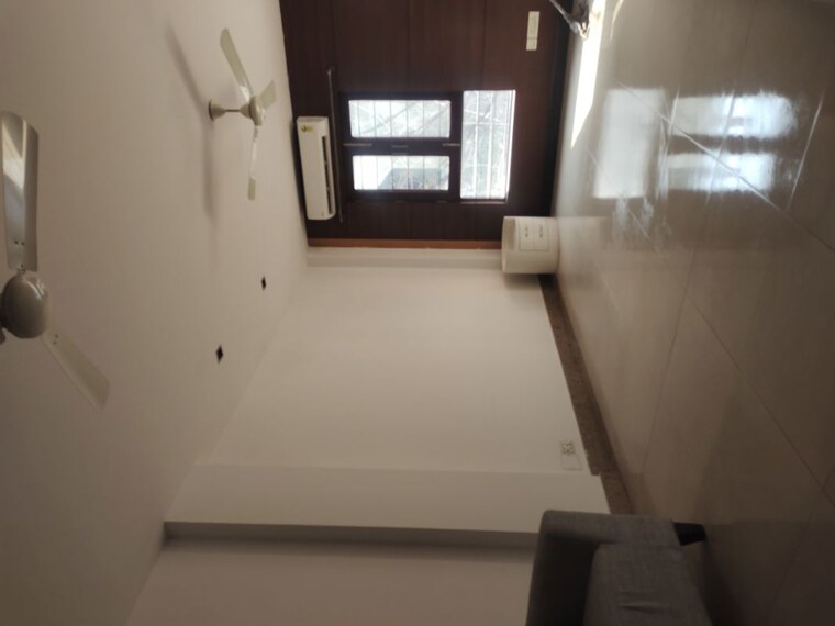 Room, geetanjali enclave 4 Bedroom 3200 Sq.Ft. Builder Floor In Geetanjali Enclave Delhi 9918813