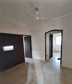 1 BHK + Study Room Apartment For Rent in Prabhadevi CHS