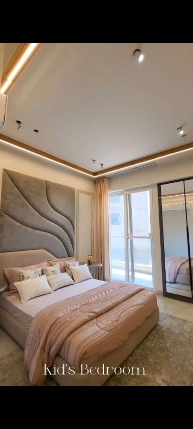 Bedroom, urban-the-zirk 3.5 Bedroom 2290 Sq.Ft. Apartment In Nabha Zirakpur 9808994