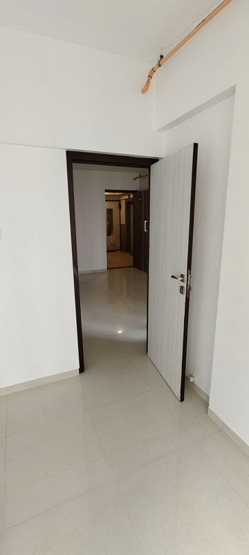 Room in 1 BHK Apartment at Chandak Nishchay Wing E, Borivali East – for Rent