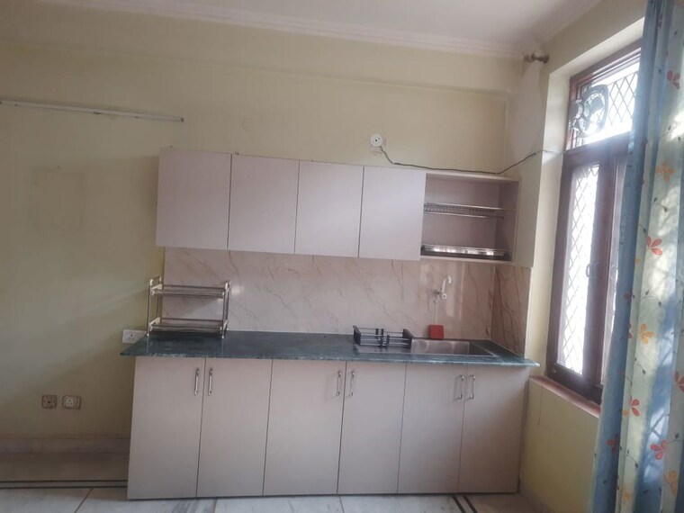 Kitchen, sector 49 2.5 Bedroom 1550 Sq.Ft. Villa In Sector 49 Noida 9808616
