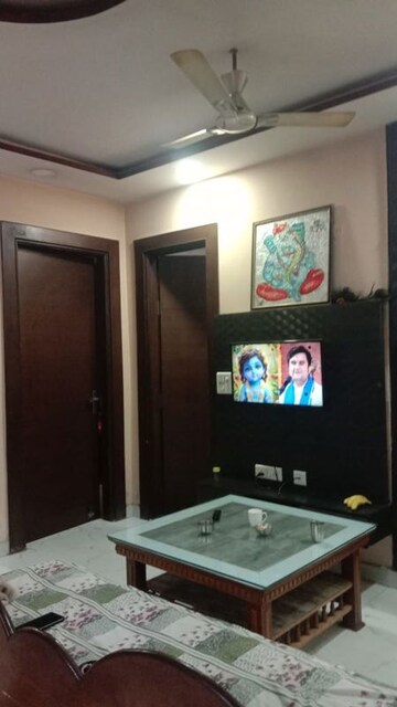 Bedroom in 3 BHK Builder Floor at E Block Shastri Nagar – for Sale