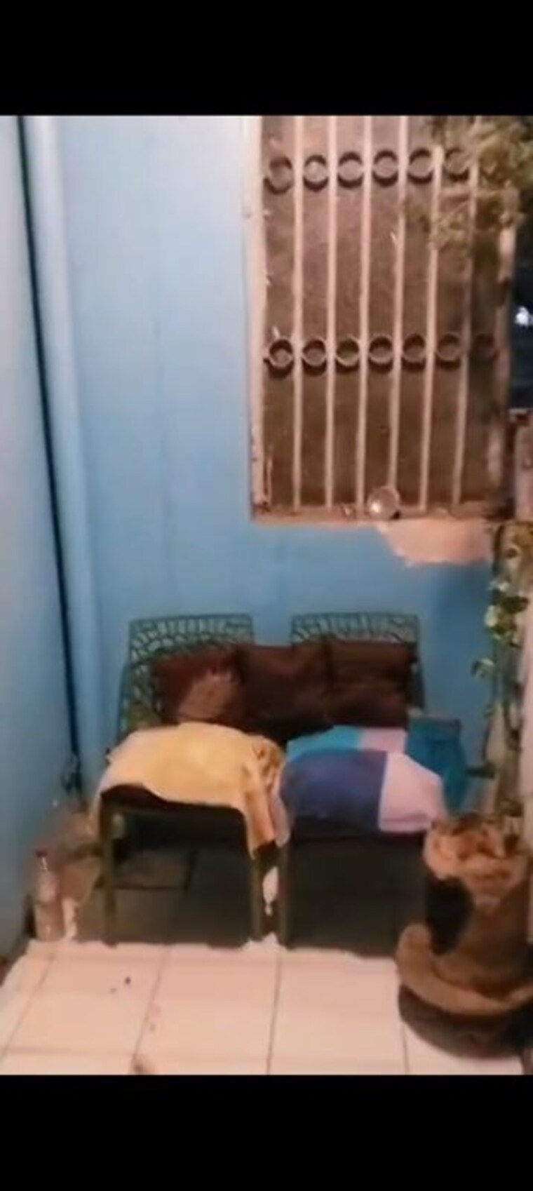 Living Room, amrapali-royal 3 Bedroom 2050 Sq.Ft. Apartment In Vaibhav Khand Ghaziabad 9918836