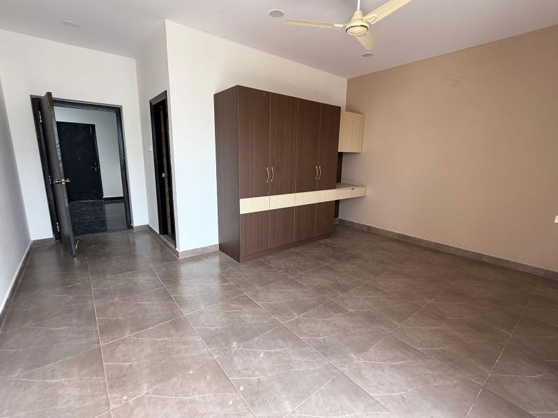 4 BHK + Pooja Room 2000 Sq.Ft. Apartment in Rashmi Signature