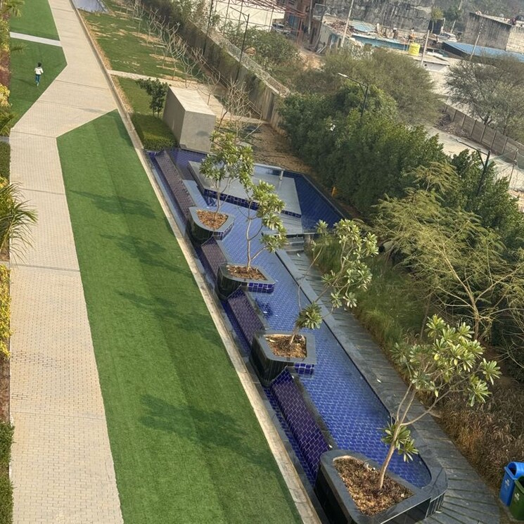 Balcony, tulip-yellow 3 Bedroom 1704 Sq.Ft. Apartment In Sector 69 Gurgaon 9918885