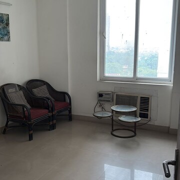 Team Area in 3.5 BHK Apartment at Amrapali Heartbeat City, Sector 107 – for Rent