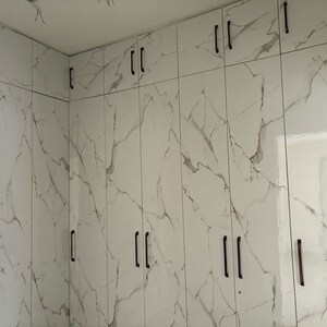 Bathroom in 4 BHK Apartment at Amrapali Heartbeat City, Sector 107 – for Rent