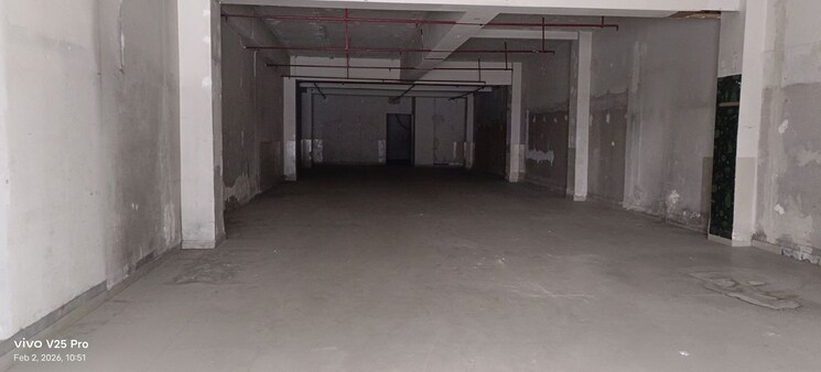  Parking, digamber jain mandir Commercial Office Space 3000 Sq.Ft. In Digamber Jain Mandir Meerut 9918916