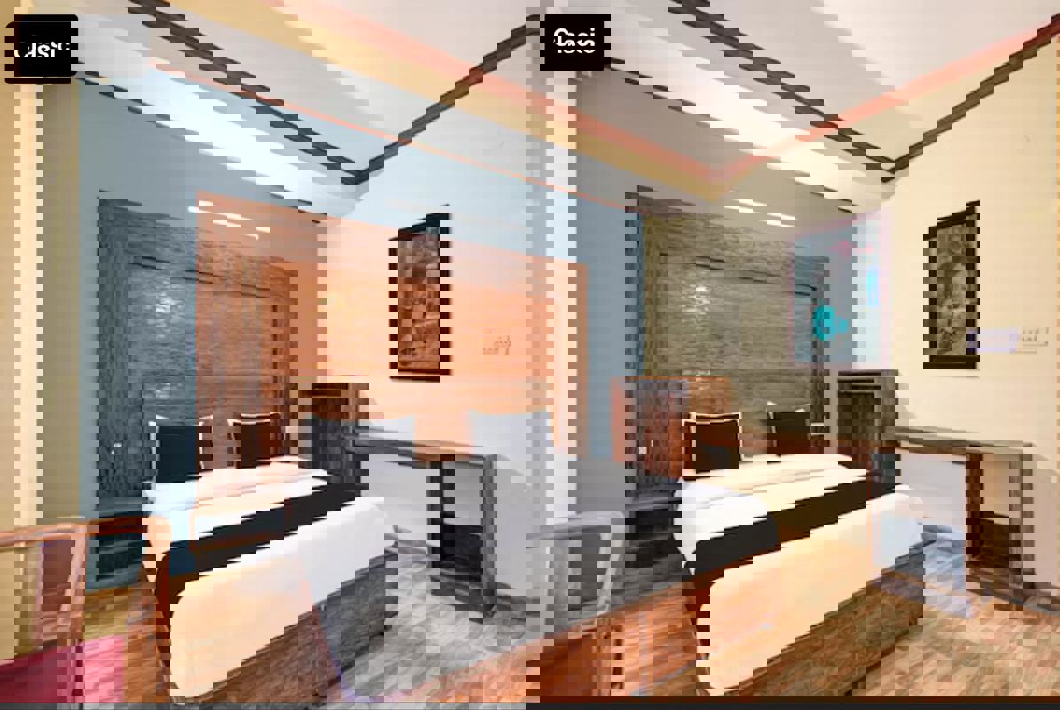 6+ BHK + Pooja Room,Servant Room,Study Room,Extra Room Villa For Sale in RWA Apartments Sector 50