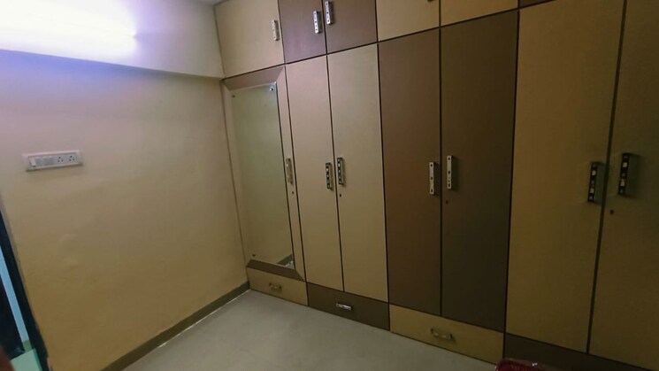 Room, malad-sc-chs 2 Bedroom 600 Sq.Ft. Apartment In Malad West Mumbai 9918941