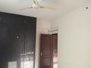 Furnished Amenities in 3 BHK Apartment at Gardenia Glory, Sector 46 – for Rent