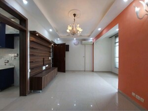 Room in 2 BHK Apartment at Amrapali Sapphire, Sector 45 – for Rent