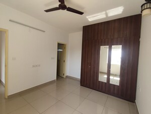 Room in 2 BHK Apartment at Mantri Webcity, Hennur – for Rent