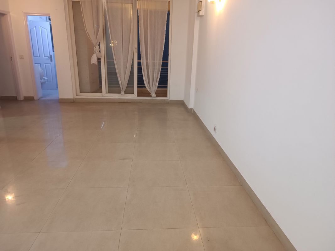 3 BHK + Servant Room Apartment For Rent in Amrapali Heartbeat City