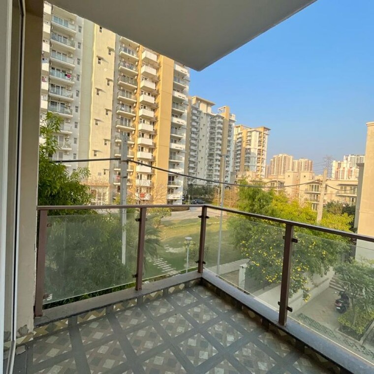 Exterior View, bptp-amstoria 3 Bedroom 2384 Sq.Ft. Builder Floor In Sector 102 Gurgaon 9919006