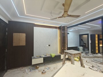 Room in 3 BHK Apartment at Rajapushpa Provincia, Narsingi – for Rent