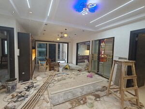 Room in 3 BHK Apartment at Rajapushpa Provincia, Narsingi – for Rent