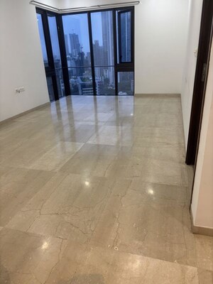 Room in 3 BHK Apartment at Lodha The Park, Worli – for Rent