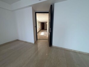 3 BHK Apartment – Entrance View at Lodha The Park, Worli - for Rent